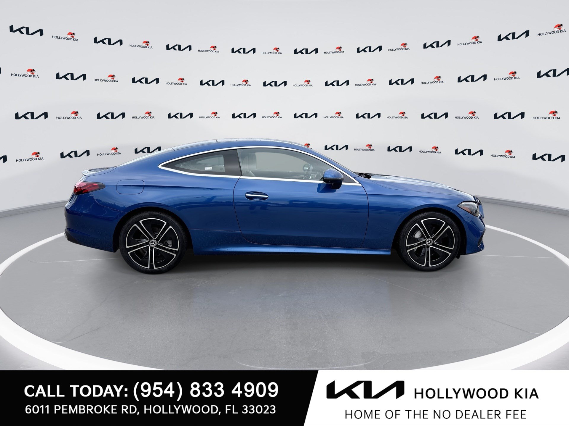 Used 2024 Mercedes-Benz CLE 300 4MATIC Coupe image 9
