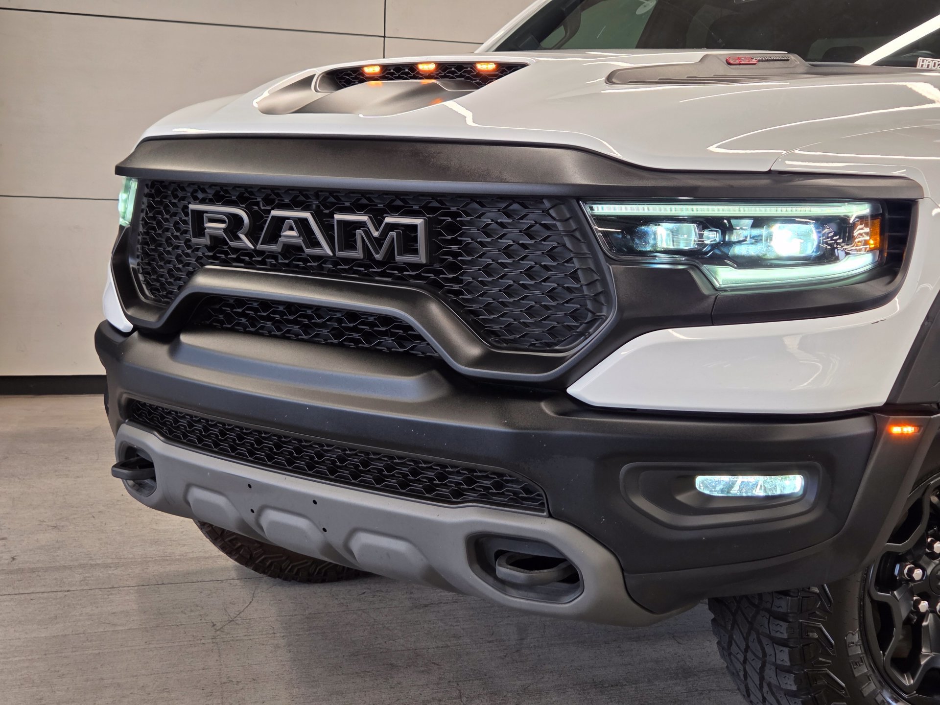 Used 2022 RAM 1500 TRX AWD/4WD image 27