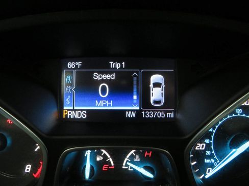 Used 2016 Ford Escape SE w/ Equipment Group 201A AWD/4WD image 17