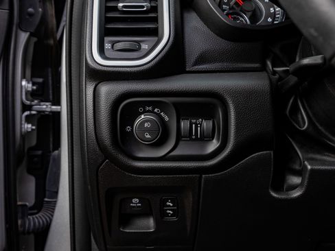 Used 2025 RAM 1500 Lone Star image 21