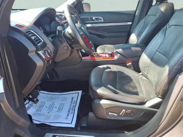 Used 2018 Ford Explorer Sport w/ Equipment Group 401A AWD/4WD image 18