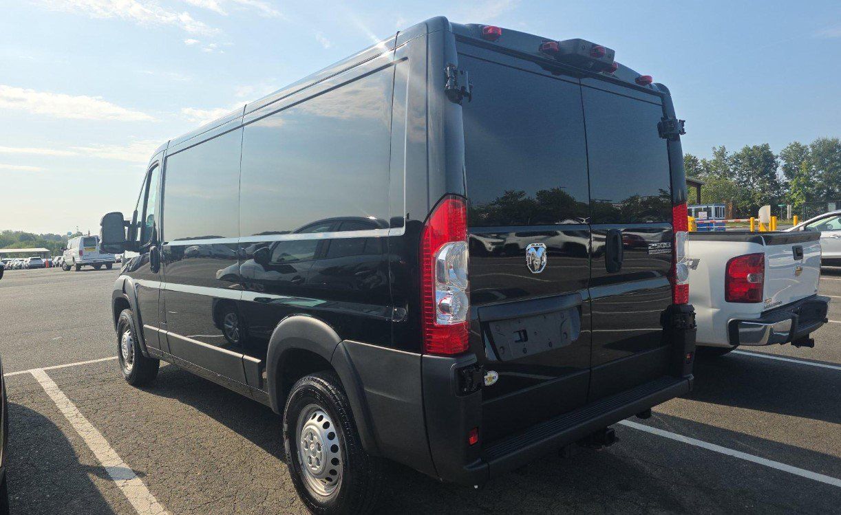 Used 2024 RAM ProMaster 2500 w/ Convenience Group FWD image 6
