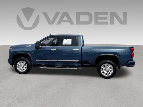 Used 2025 Chevrolet Silverado 2500 High Country w/ Technology Package AWD/4WD image 25