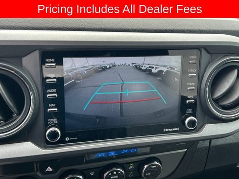 Used 2022 Toyota Tacoma TRD Off-Road AWD/4WD image 13