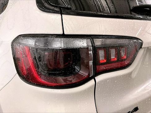 Used 2021 Jeep Compass Latitude AWD/4WD image 28