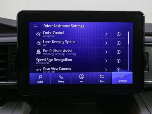 Used 2023 Ford Explorer XLT w/ Equipment Group 202A AWD/4WD image 26