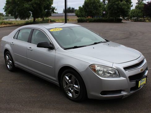 Used 2010 Chevrolet Malibu LS FWD image 1
