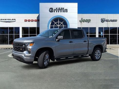 Used 2024 Chevrolet Silverado 1500 Custom image 11