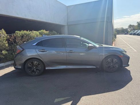 Used 2019 Honda Civic EX image 5