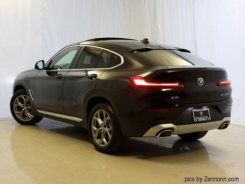 Certified 2025 BMW X4 xDrive30i image 9