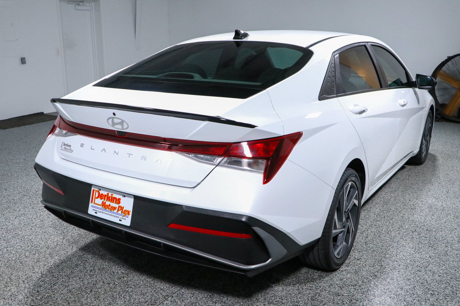 Used 2025 Hyundai Elantra Sport FWD image 7