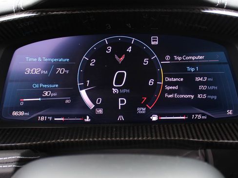 Used 2022 Chevrolet Corvette Stingray Preferred Cpe w/ Z51 Performance Package RWD image 32