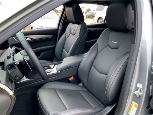 Used 2025 Cadillac CT5 Premium Luxury image 7