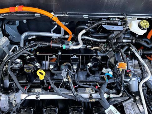 Certified 2024 Ford Maverick Lariat image 33