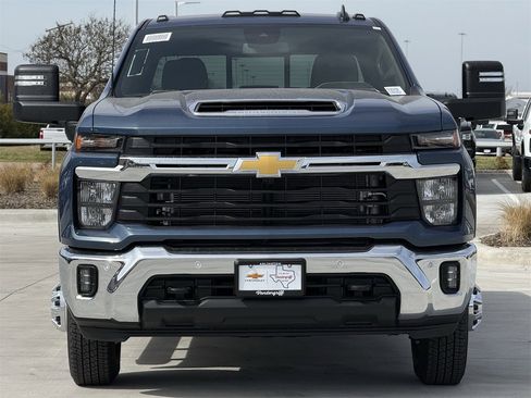 New 2026 Chevrolet Silverado 3500 LT w/ Texas Edition image 7