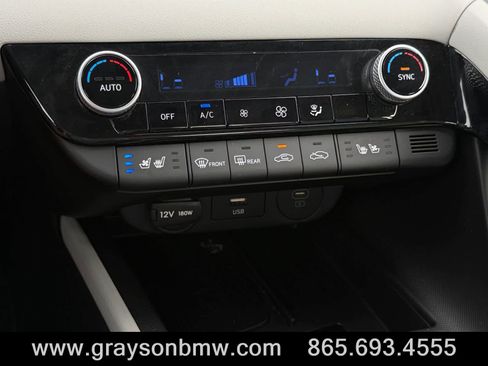 Used 2025 Hyundai Elantra Limited FWD image 27