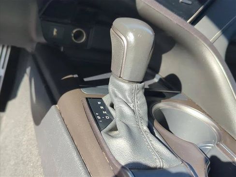 Used 2021 Toyota Camry SE FWD image 23