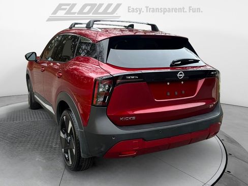 Used 2026 Nissan Kicks SR w/ SR Premium Package image 6