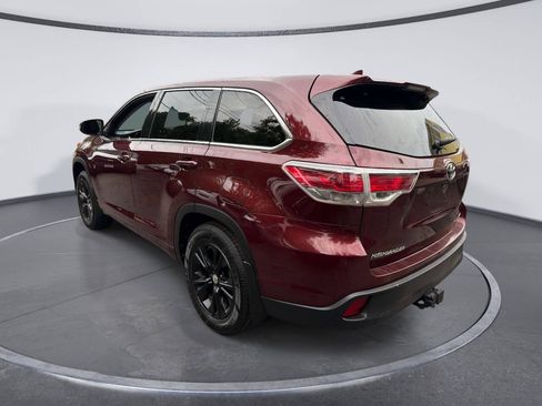 Used 2015 Toyota Highlander Plus AWD/4WD image 3