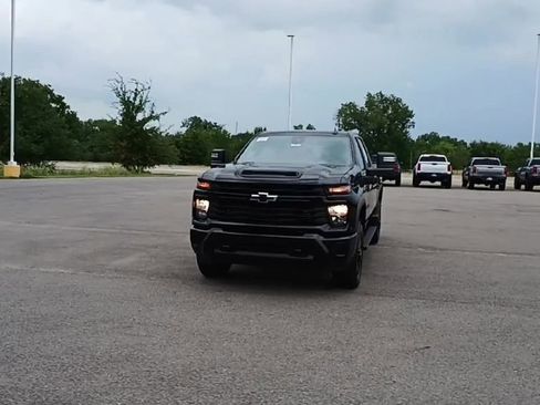 New 2025 Chevrolet Silverado 2500 Custom w/ Custom Value Package image 3