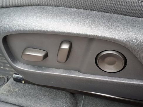 New 2026 GMC Terrain AT4 w/ Technology Package II AWD/4WD image 8