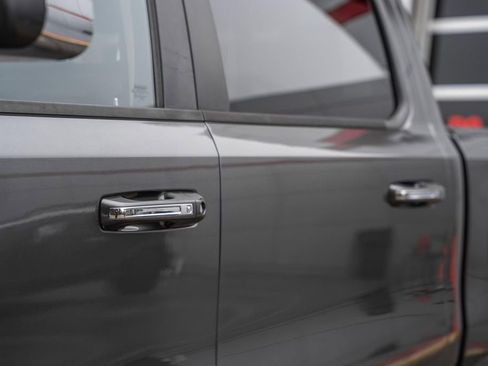 Used 2019 RAM 1500 Laramie image 25