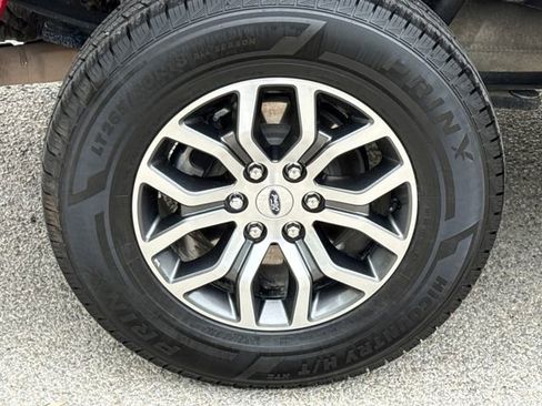 Used 2022 Ford F150 Lariat w/ FX4 Off-Road Package image 10