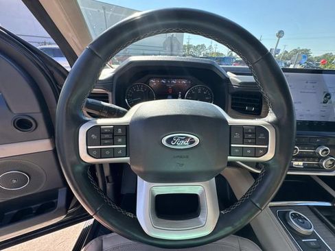 Used 2024 Ford Expedition Max Limited image 18