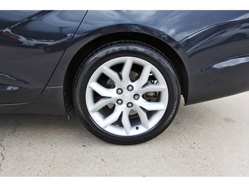 Used 2014 Chevrolet Impala LT image 31