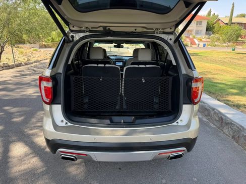 Used 2017 Ford Explorer Platinum AWD/4WD image 15