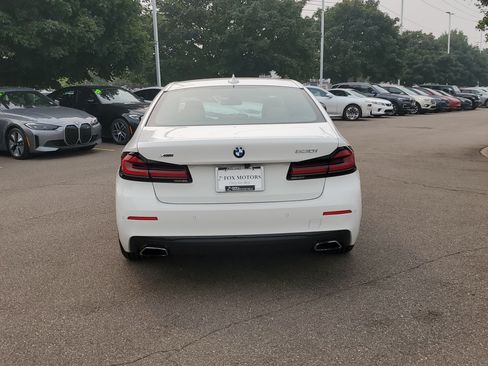 Used 2023 BMW 530i xDrive w/ Premium Package AWD/4WD image 4