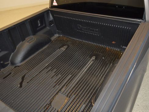 Used 2023 Ford F150 XLT image 13