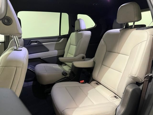 Certified 2026 GMC Acadia Elevation w/ Elevation Premium Package FWD image 29