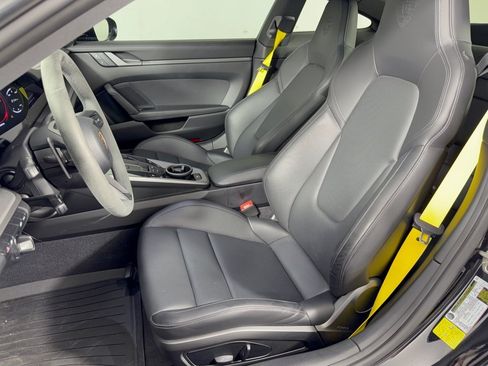 Certified 2024 Porsche 911 Carrera 4 AWD/4WD image 5