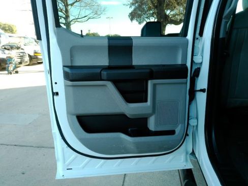 Used 2020 Ford F250 XL w/ Power Equipment Group image 16