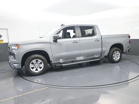 Used 2024 Chevrolet Silverado 1500 LT RWD image 2
