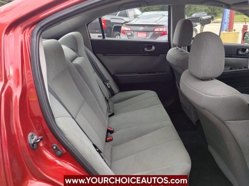Used 2010 Mitsubishi Galant ES image 21