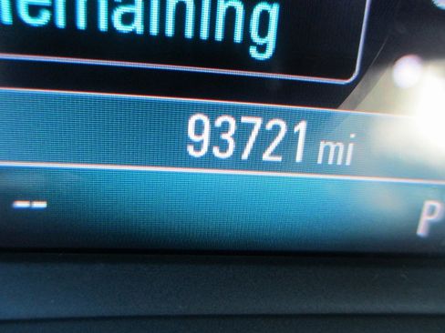 Used 2017 Buick Encore Essence image 24