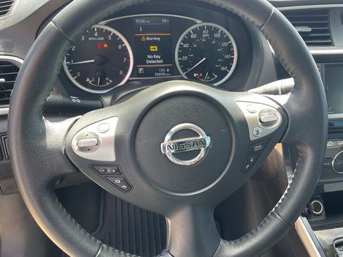 Used 2019 Nissan Sentra SR FWD image 10