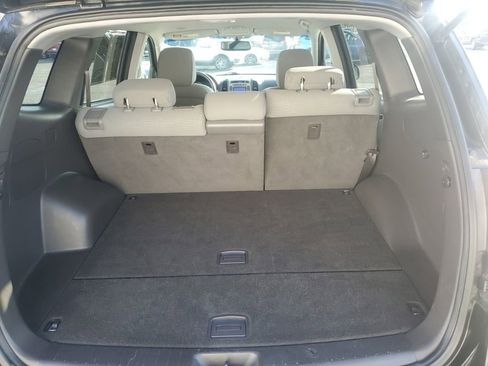 Used 2011 Hyundai Santa Fe GLS image 26