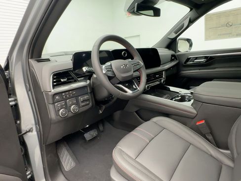 New 2026 Chevrolet Suburban RST w/ Sun And Tow Package image 4