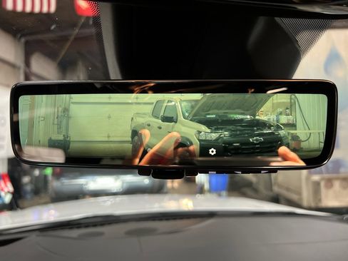 Used 2023 Jeep Grand Cherokee Overland w/ Advanced Protech Group III image 26