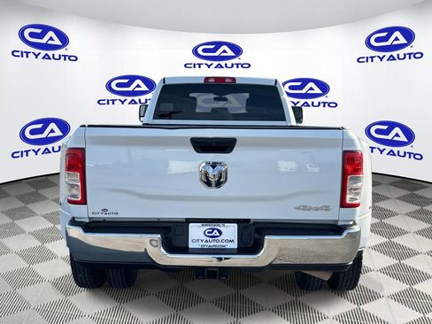 Used 2024 RAM 3500 Tradesman w/ Chrome Appearance Group image 5