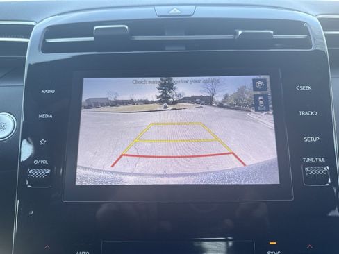 Used 2022 Hyundai Santa Cruz SEL Premium image 18