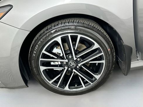 Used 2025 Toyota Camry XLE image 31
