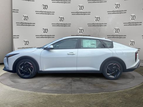 New 2025 Kia K4 EX FWD image 2