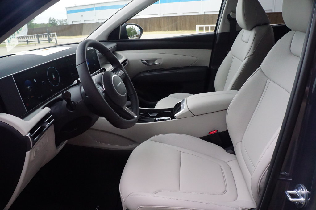 New 2026 Hyundai Tucson SEL FWD image 17