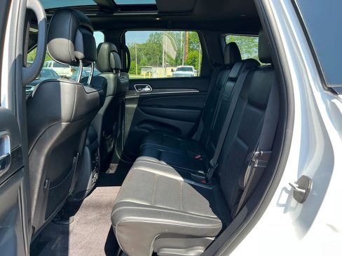 Used 2018 Jeep Grand Cherokee High Altitude AWD/4WD image 29