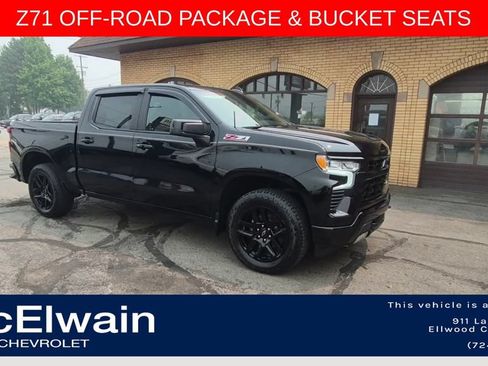 Used 2022 Chevrolet Silverado 1500 RST AWD/4WD image 3