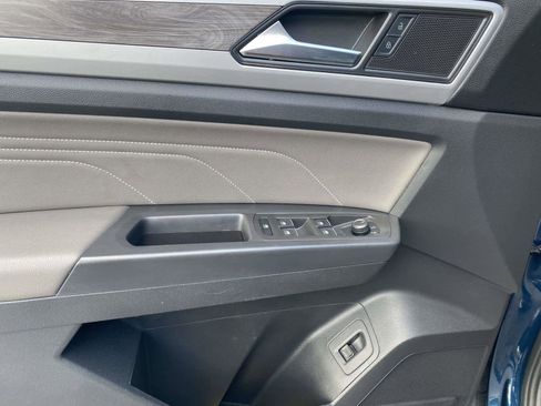 Certified 2023 Volkswagen Atlas Cross Sport SE w/ Panoramic Sunroof Package AWD/4WD image 23